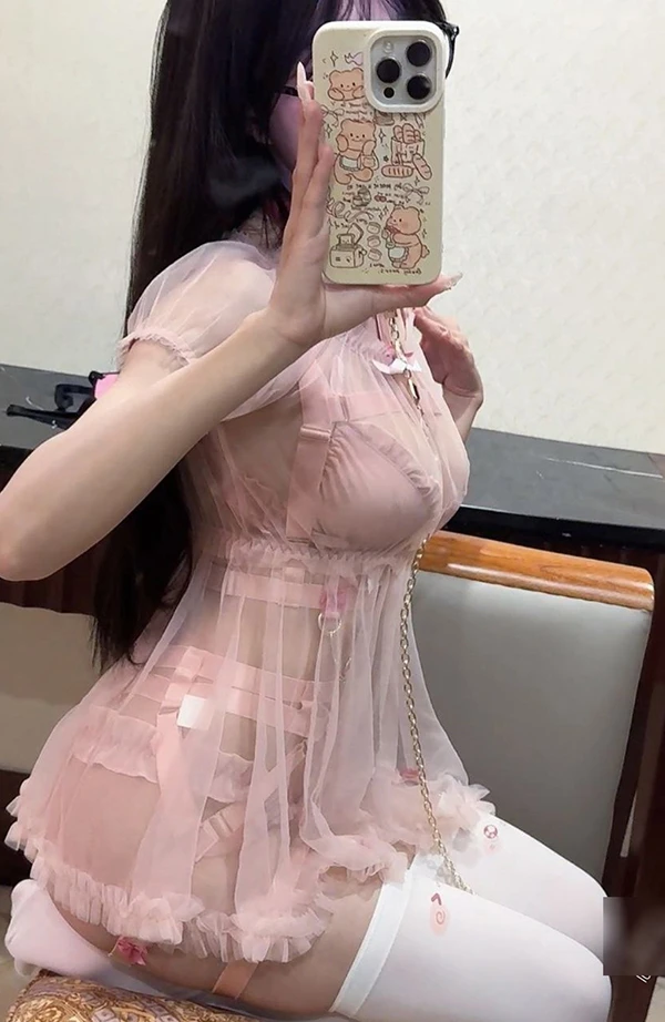 露脸白虎福利姬米妮mini 520门槛尺度私拍福利